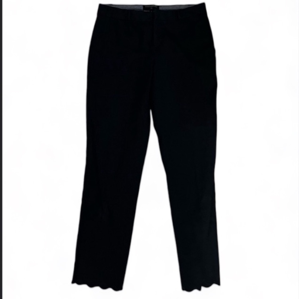 Banana Republic Navy Blue Scalloped Khaki Crop Pants. Ladies Size 0 EUC